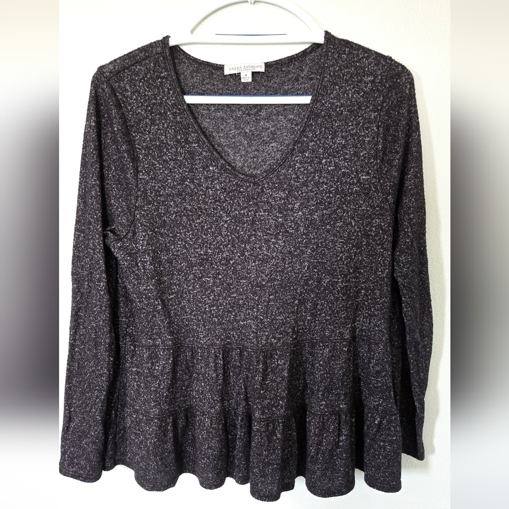 Green Envelope Charcoal Gray Peplum Sweater Size Medium